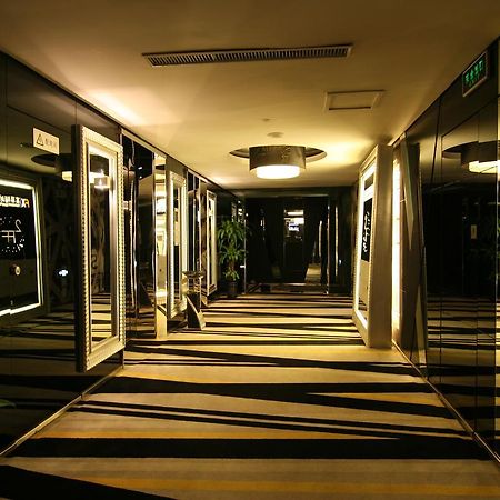 Fx Hotel Xujiahui - Shanghai Stadium Branch Exteriör bild