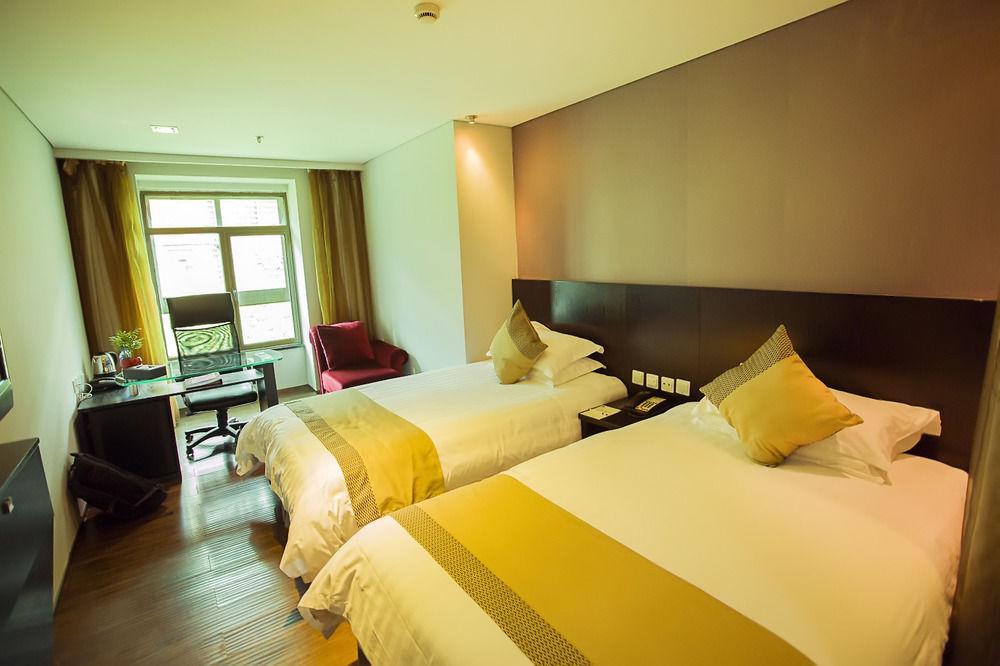Fx Hotel Xujiahui - Shanghai Stadium Branch Exteriör bild