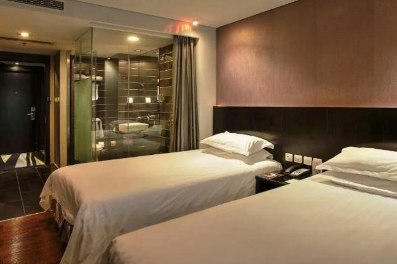 Fx Hotel Xujiahui - Shanghai Stadium Branch Exteriör bild