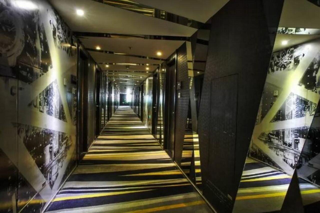Fx Hotel Xujiahui - Shanghai Stadium Branch Exteriör bild