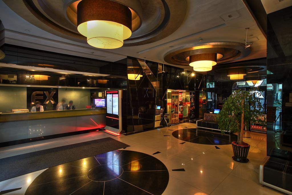 Fx Hotel Xujiahui - Shanghai Stadium Branch Exteriör bild