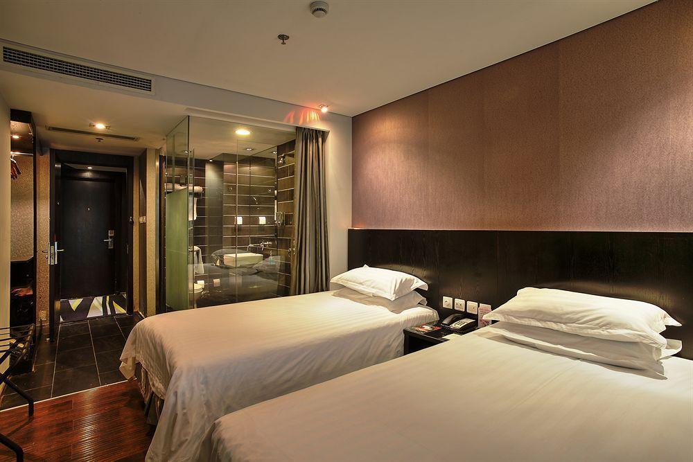 Fx Hotel Xujiahui - Shanghai Stadium Branch Exteriör bild