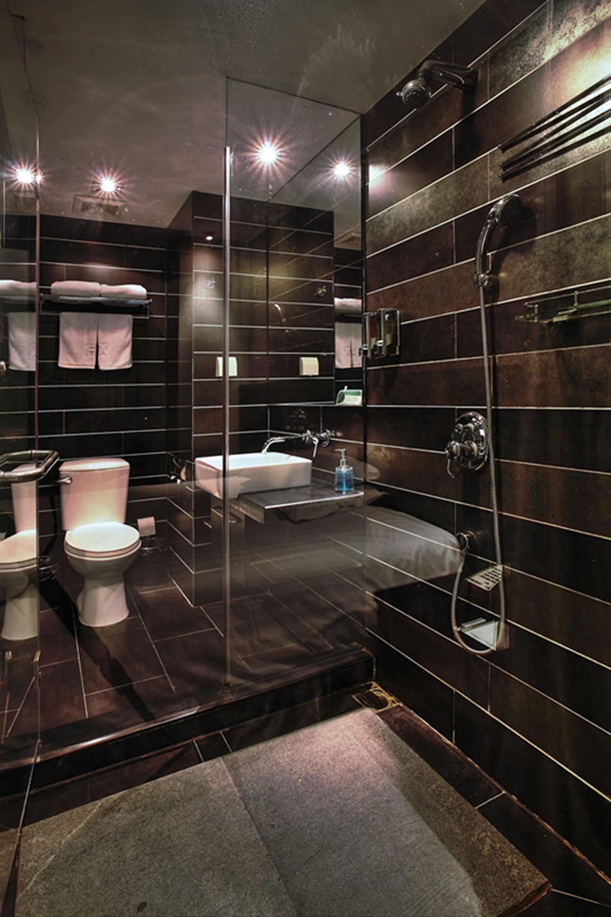 Fx Hotel Xujiahui - Shanghai Stadium Branch Exteriör bild
