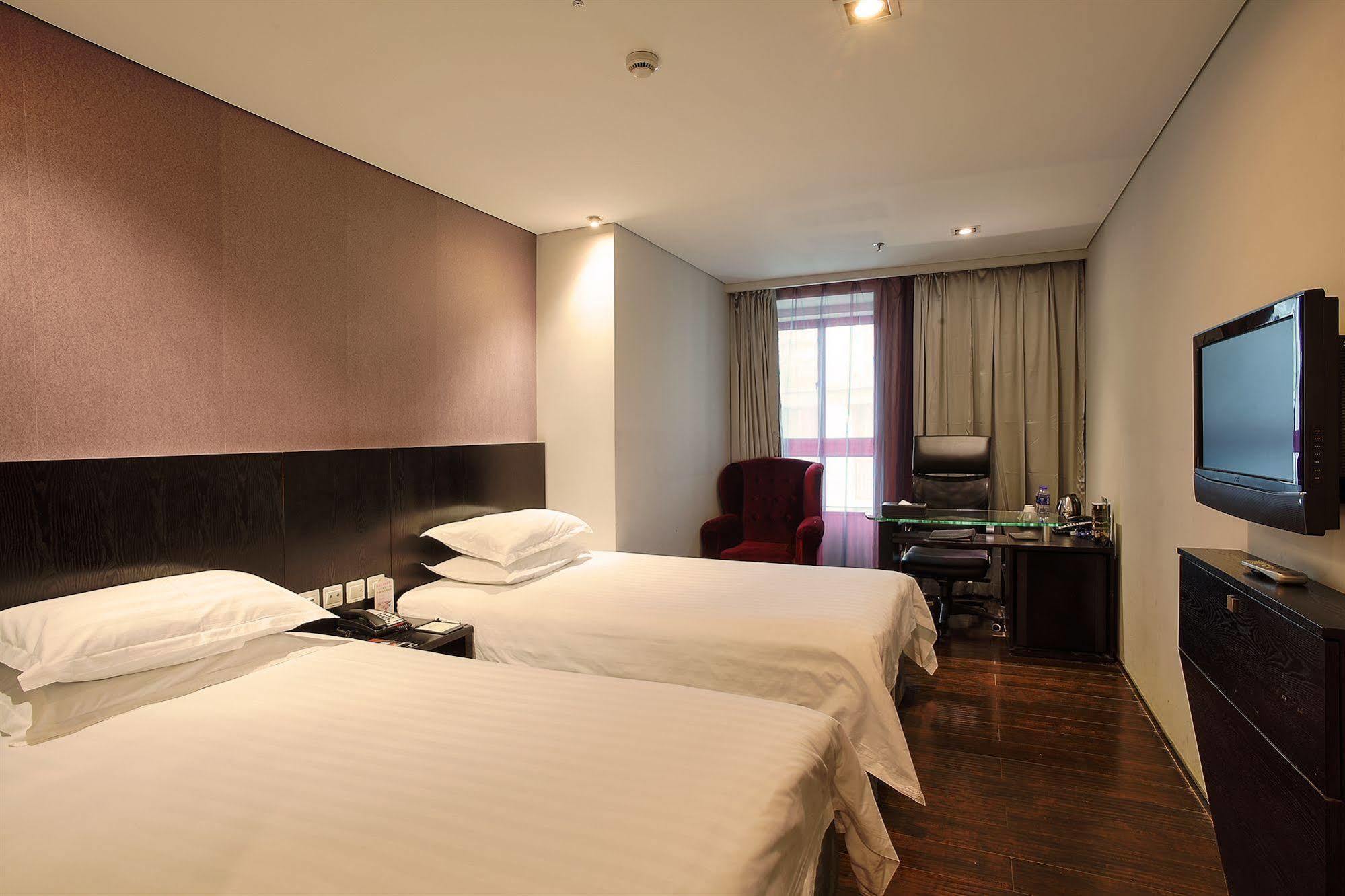 Fx Hotel Xujiahui - Shanghai Stadium Branch Exteriör bild