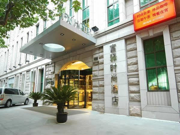 Fx Hotel Xujiahui - Shanghai Stadium Branch Exteriör bild