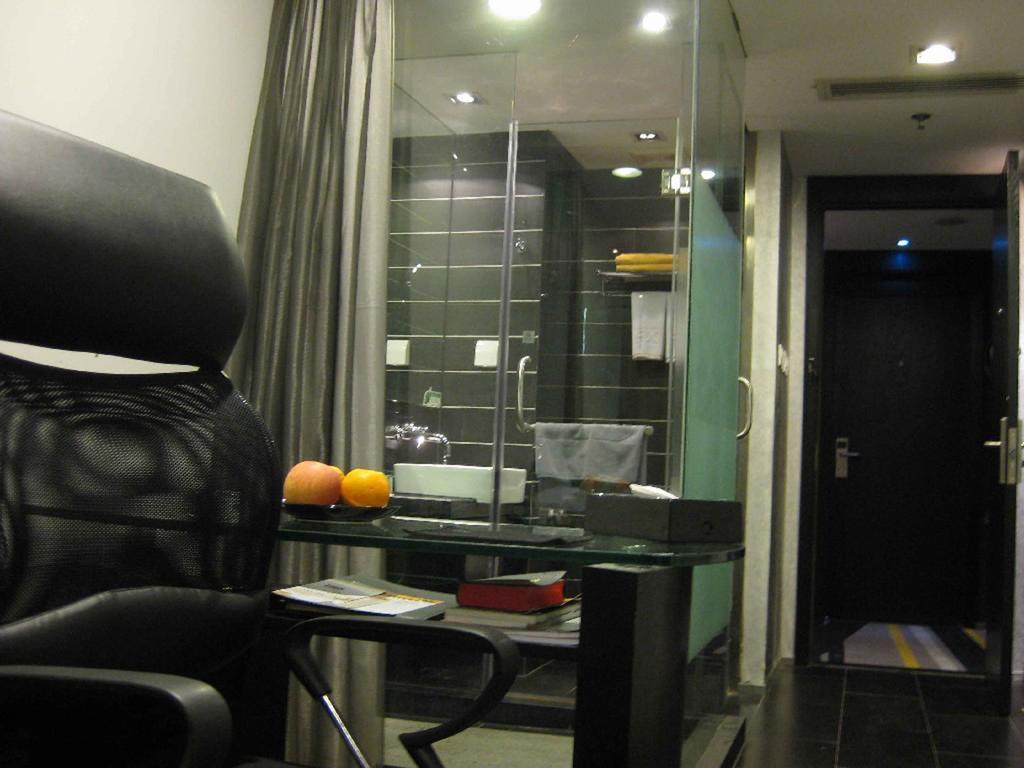 Fx Hotel Xujiahui - Shanghai Stadium Branch Exteriör bild